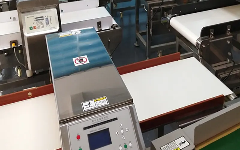 Needle Detector Seamless Belt-